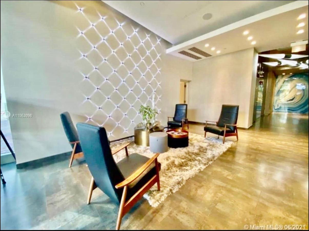 Spacious 2Bd 2Bth At Midblock Майами Экстерьер фото
